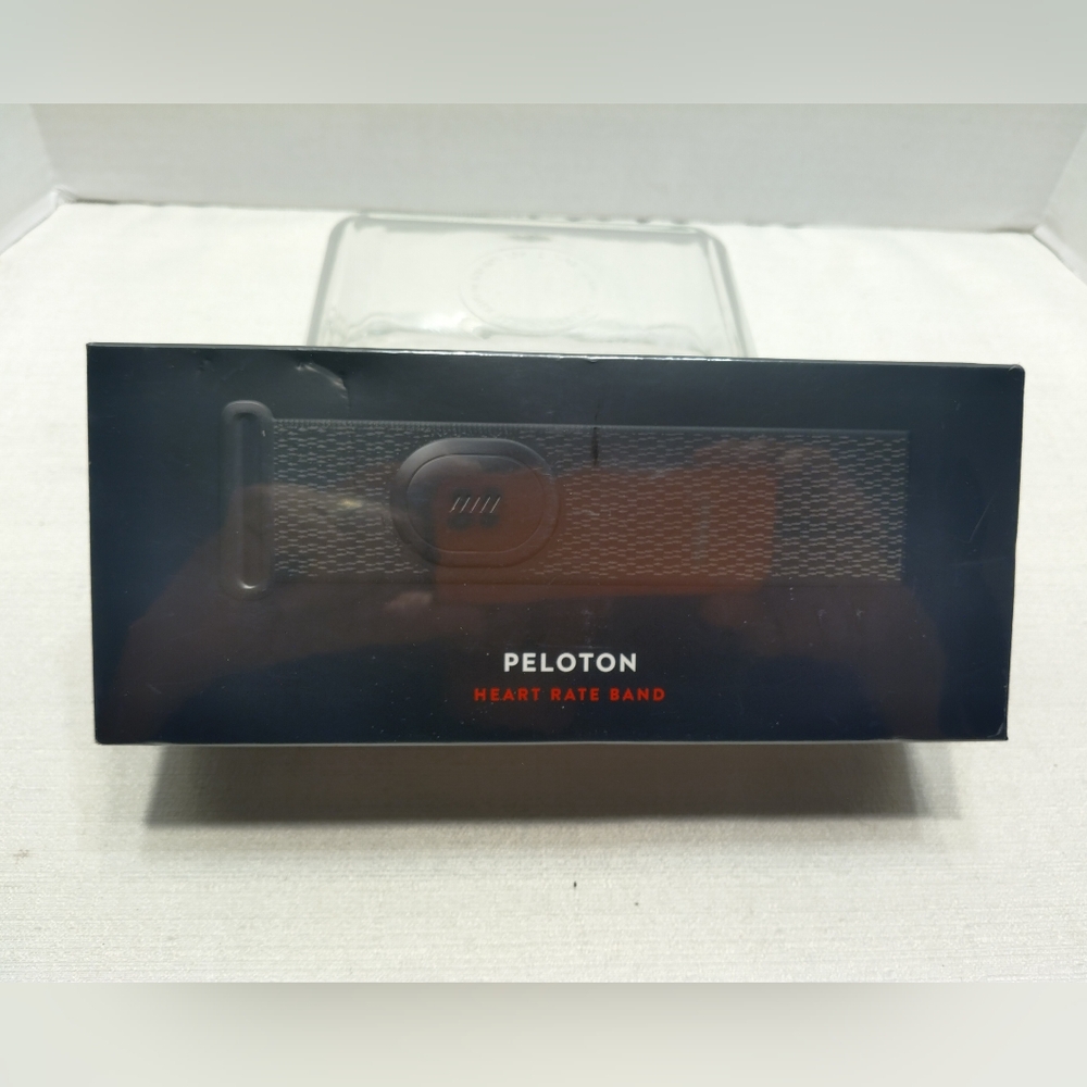 (NEW) Peloton heart rate band